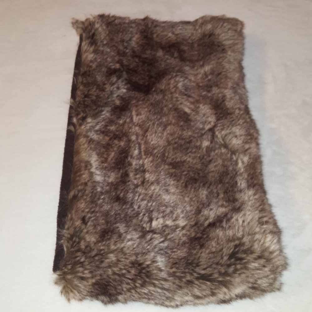 GAP Faux Fur Cowl